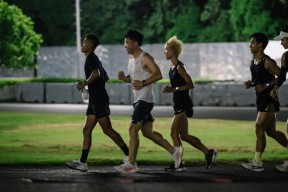 九游官网首页入口Uzi关键节点关键助攻，巴黎圣日耳曼带队取胜！