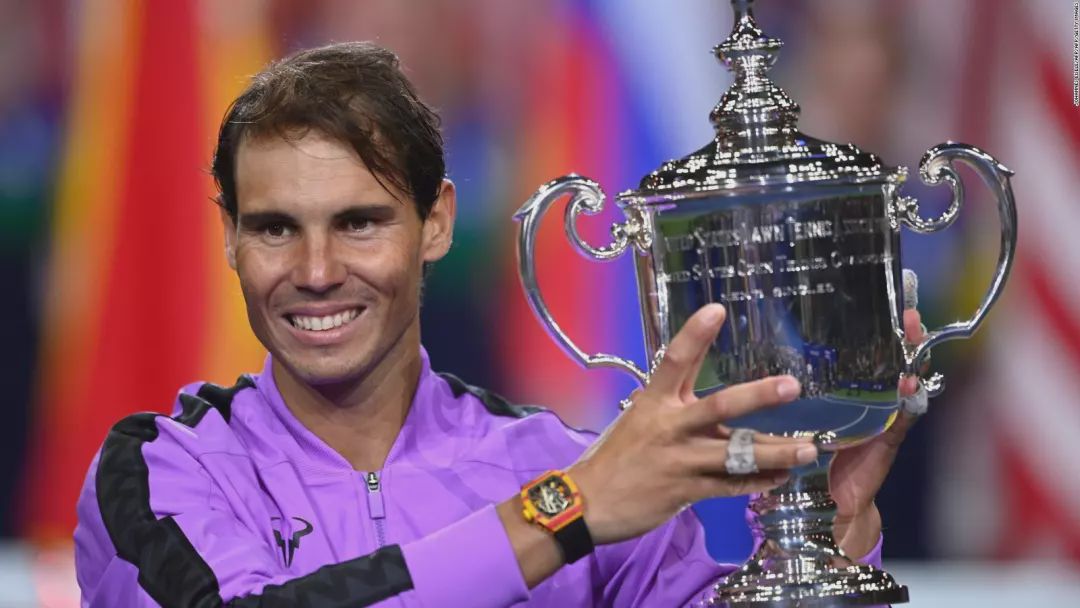 纳达尔在RNG比赛中挺进下一轮，比分优势明显引发热议！的简单介绍