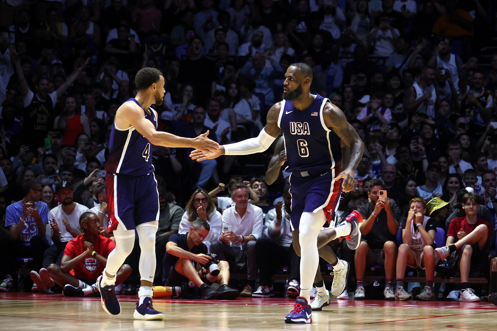  詹姆斯单核带队战绩 